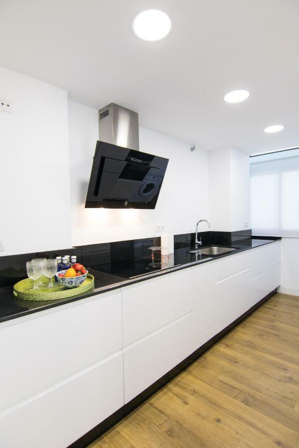 Homeforguest Stylish And Modern Apartment Overlooking Las Canteras Las Palmas de Gran Canaria Zewnętrze zdjęcie