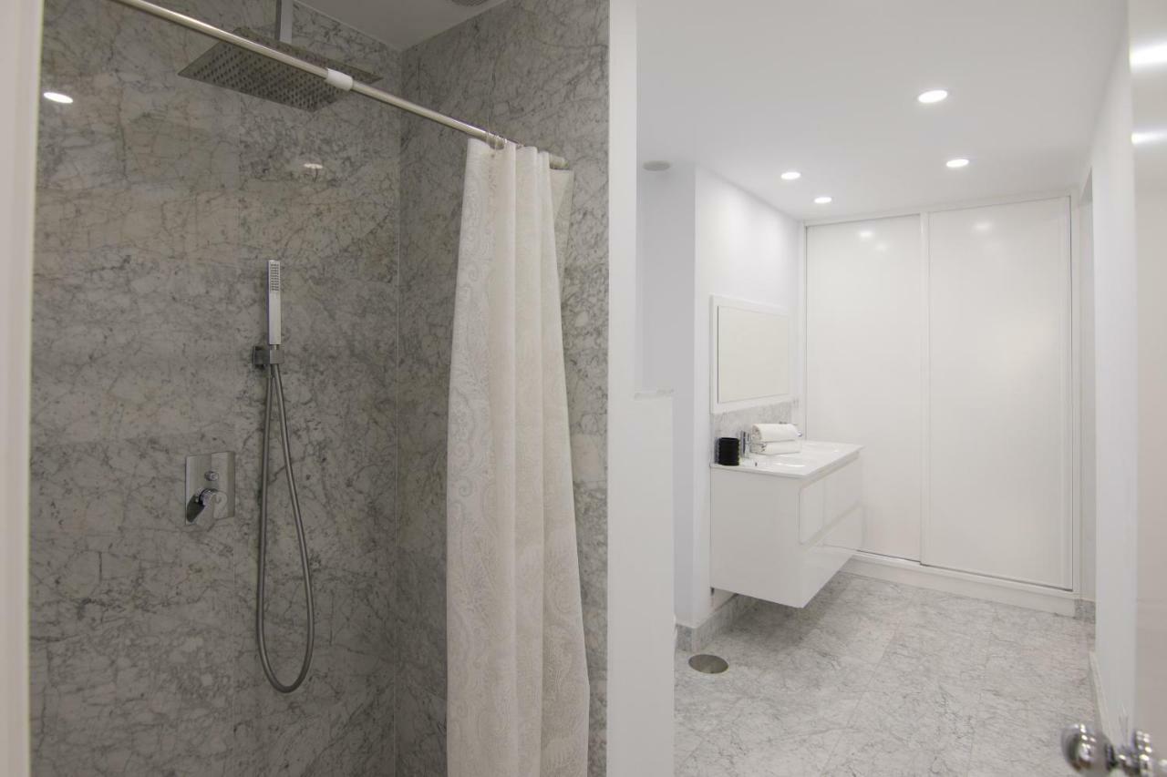 Homeforguest Stylish And Modern Apartment Overlooking Las Canteras Las Palmas de Gran Canaria Zewnętrze zdjęcie