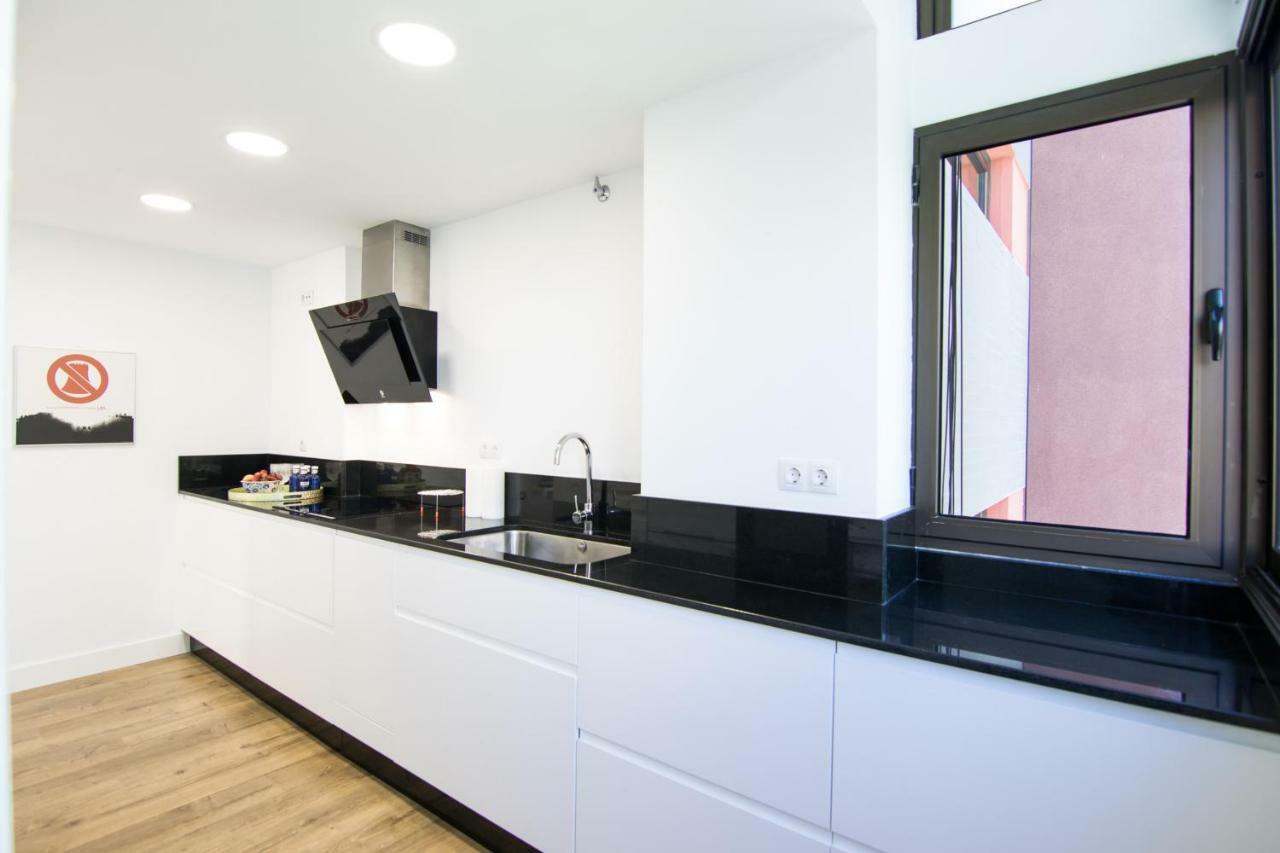 Homeforguest Stylish And Modern Apartment Overlooking Las Canteras Las Palmas de Gran Canaria Zewnętrze zdjęcie