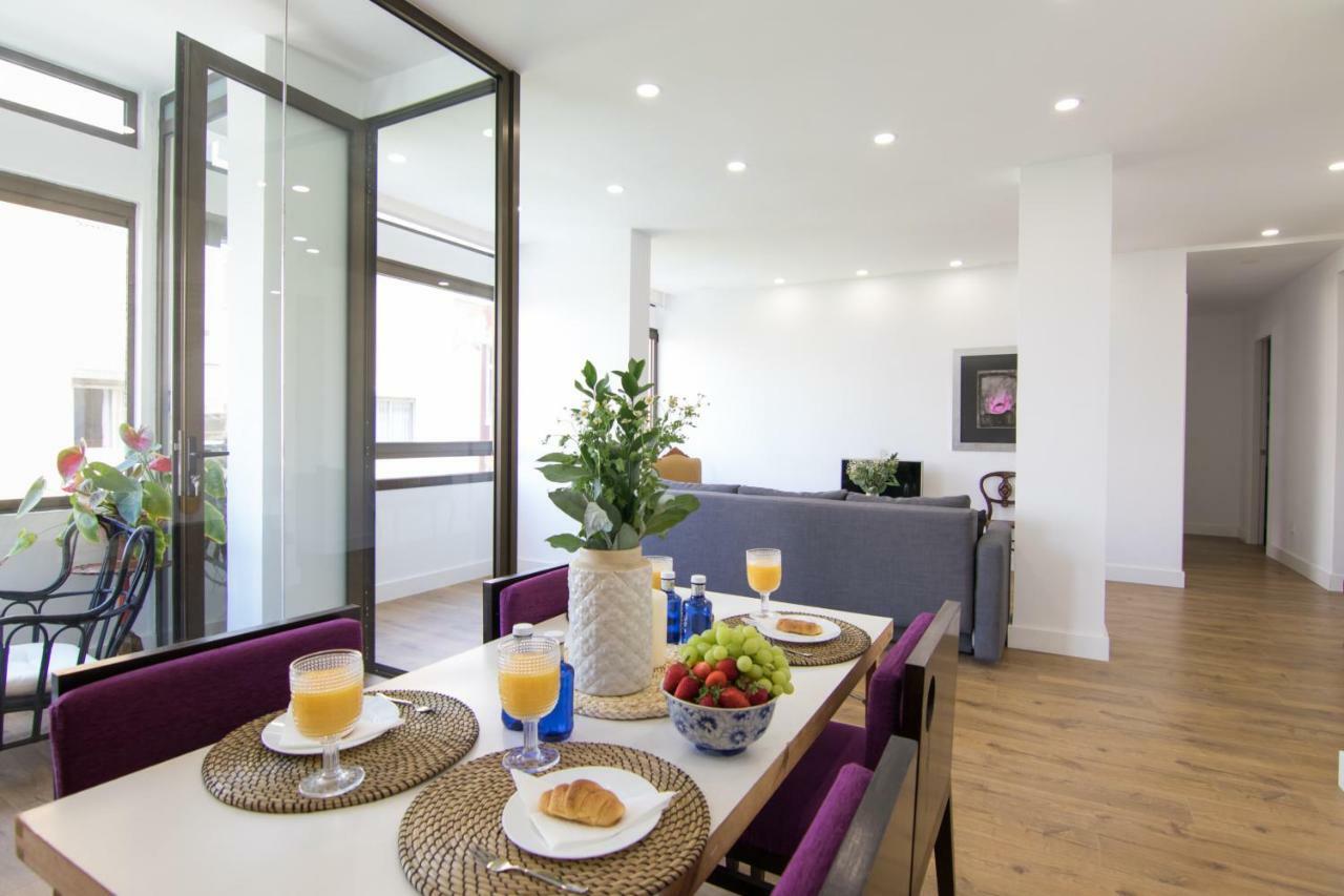 Homeforguest Stylish And Modern Apartment Overlooking Las Canteras Las Palmas de Gran Canaria Zewnętrze zdjęcie