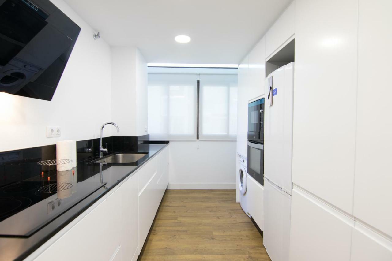 Homeforguest Stylish And Modern Apartment Overlooking Las Canteras Las Palmas de Gran Canaria Zewnętrze zdjęcie